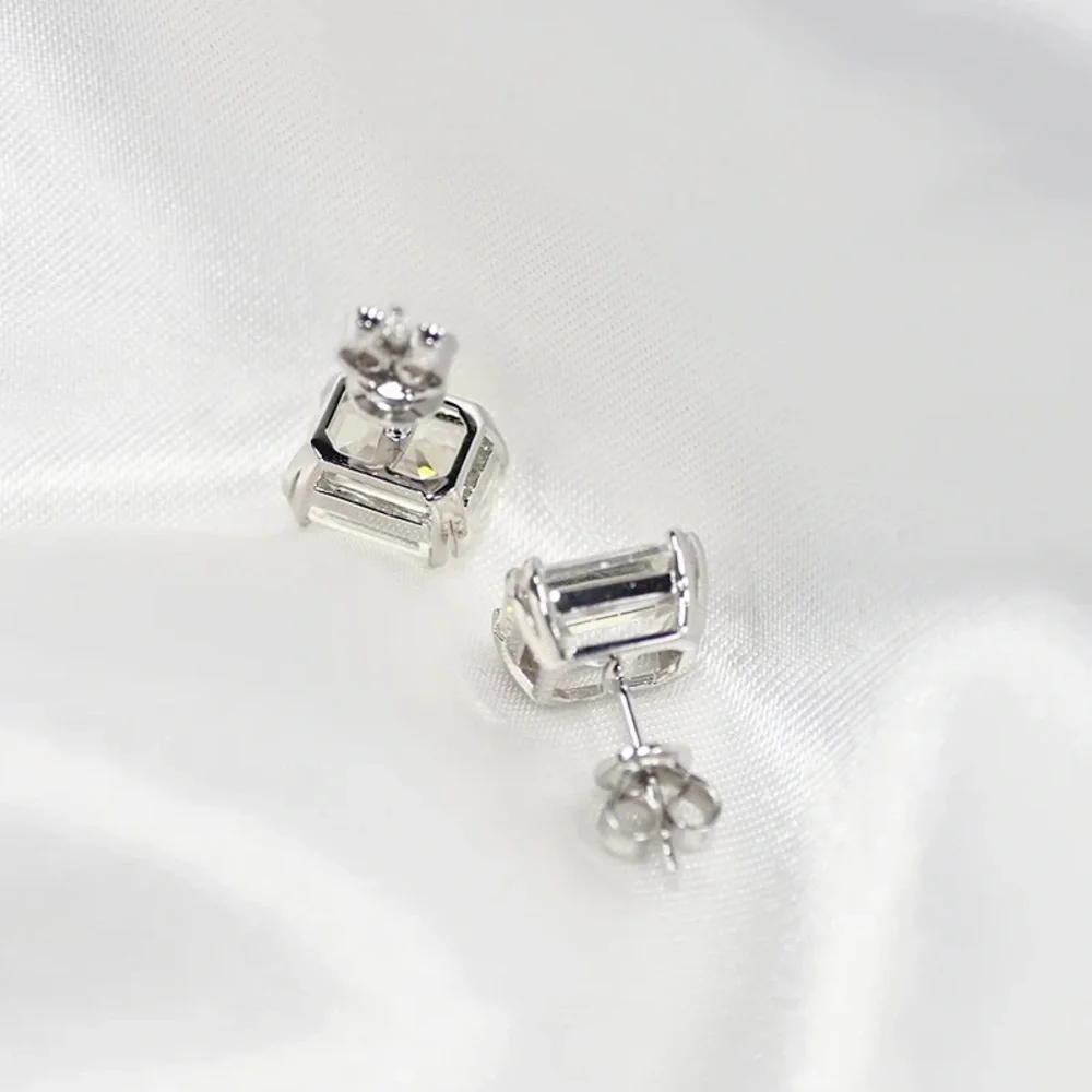 Swarovski 79ct geometric